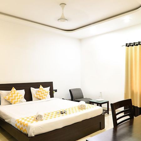 Fabhotel Hill View Jubilee Hills Hyderabad Bagian luar foto