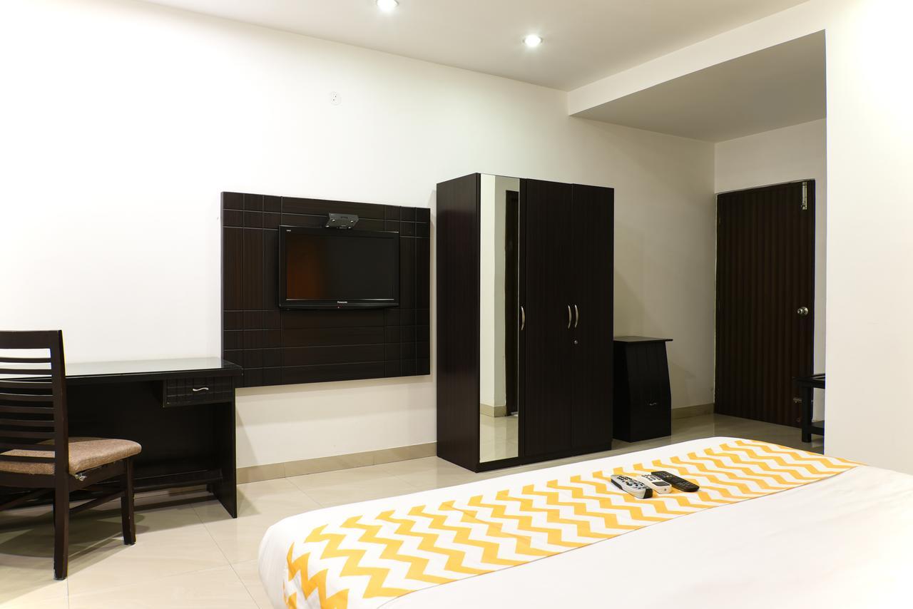 Fabhotel Hill View Jubilee Hills Hyderabad Bagian luar foto