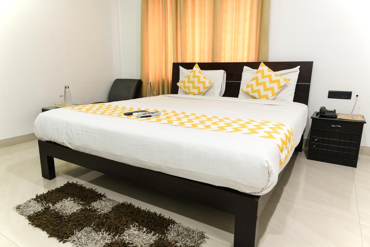 Fabhotel Hill View Jubilee Hills Hyderabad Bagian luar foto